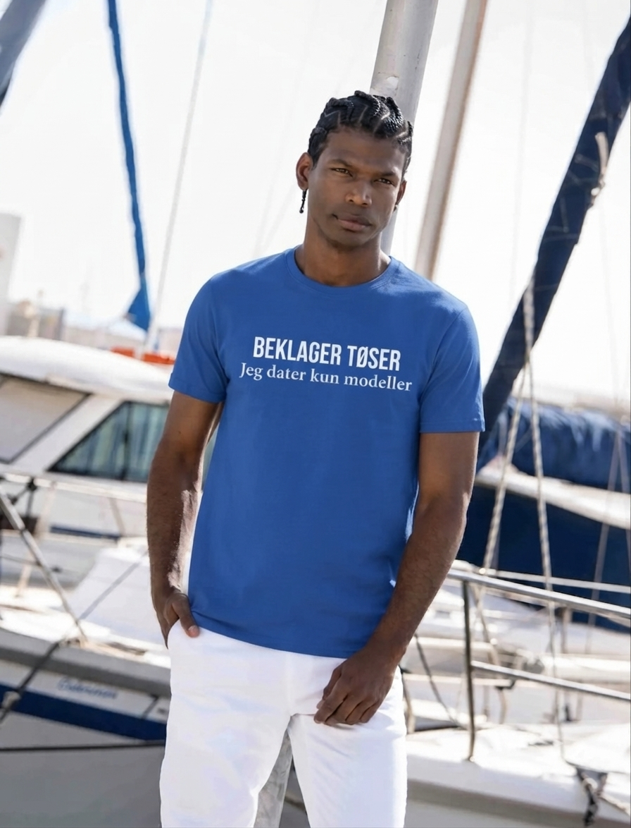 Beklager tøser – T-shirten der siger det hele for dig!