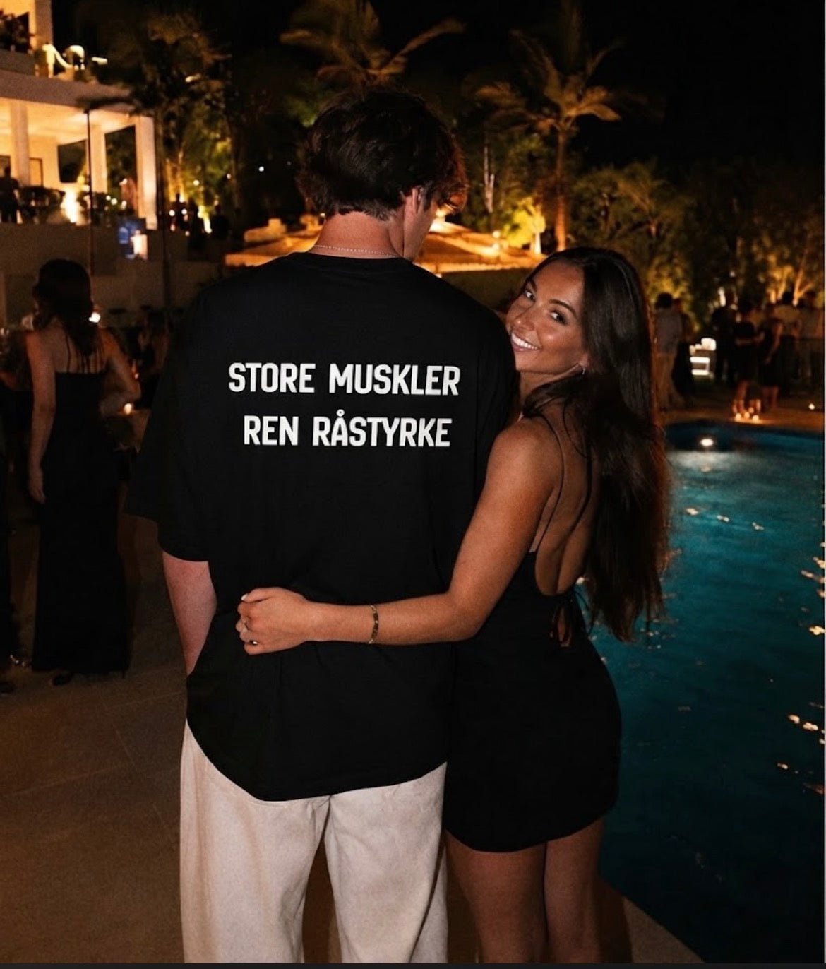 Store muskler – ren råstyrke  tee
