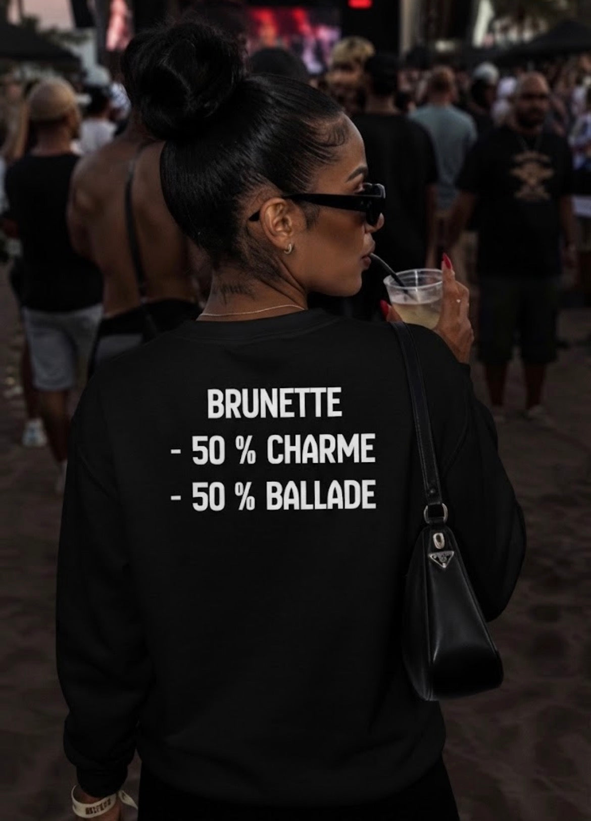 Brunette: 50 % charme, 50 % ballade Sweatshirt