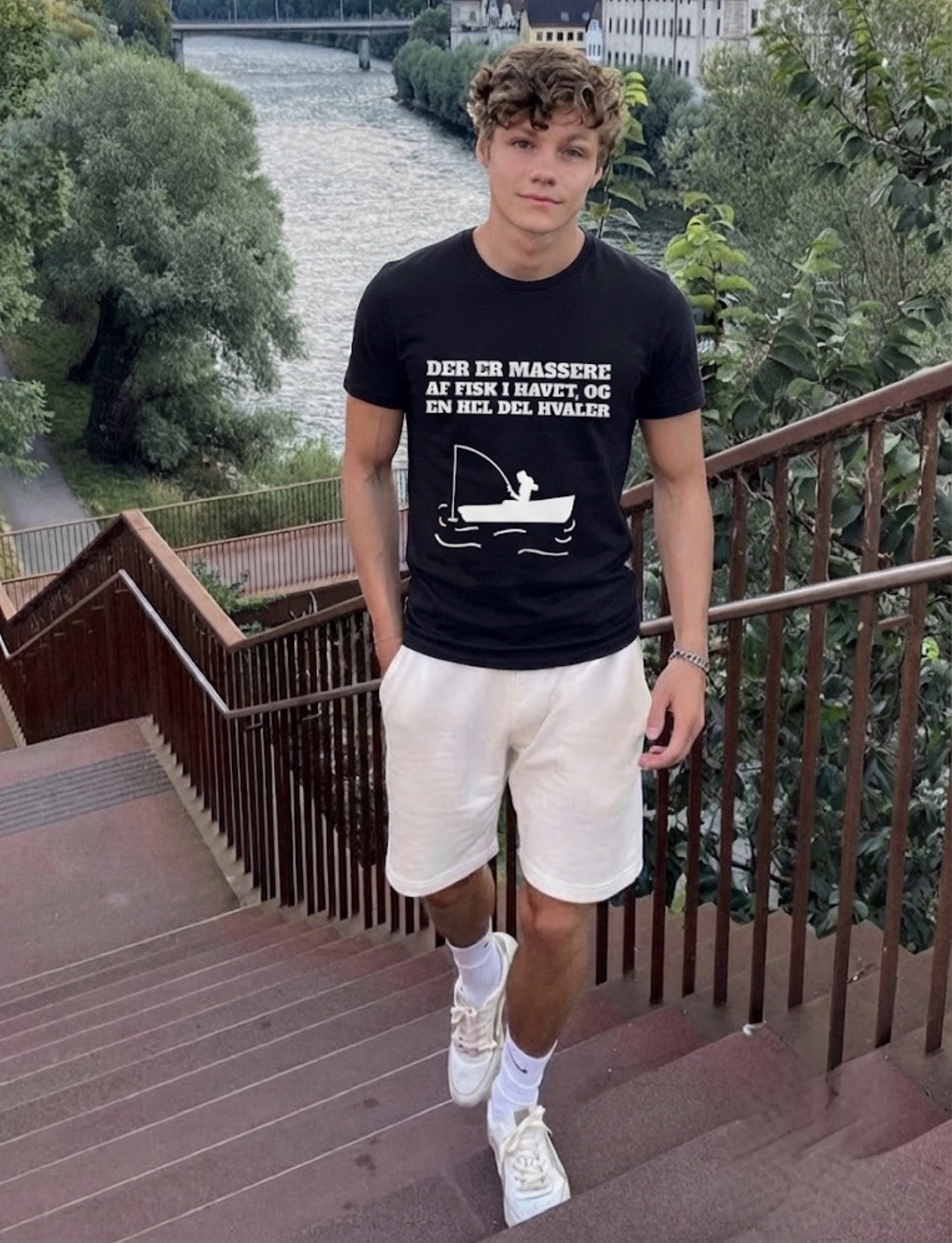 Der er små fisk Tee