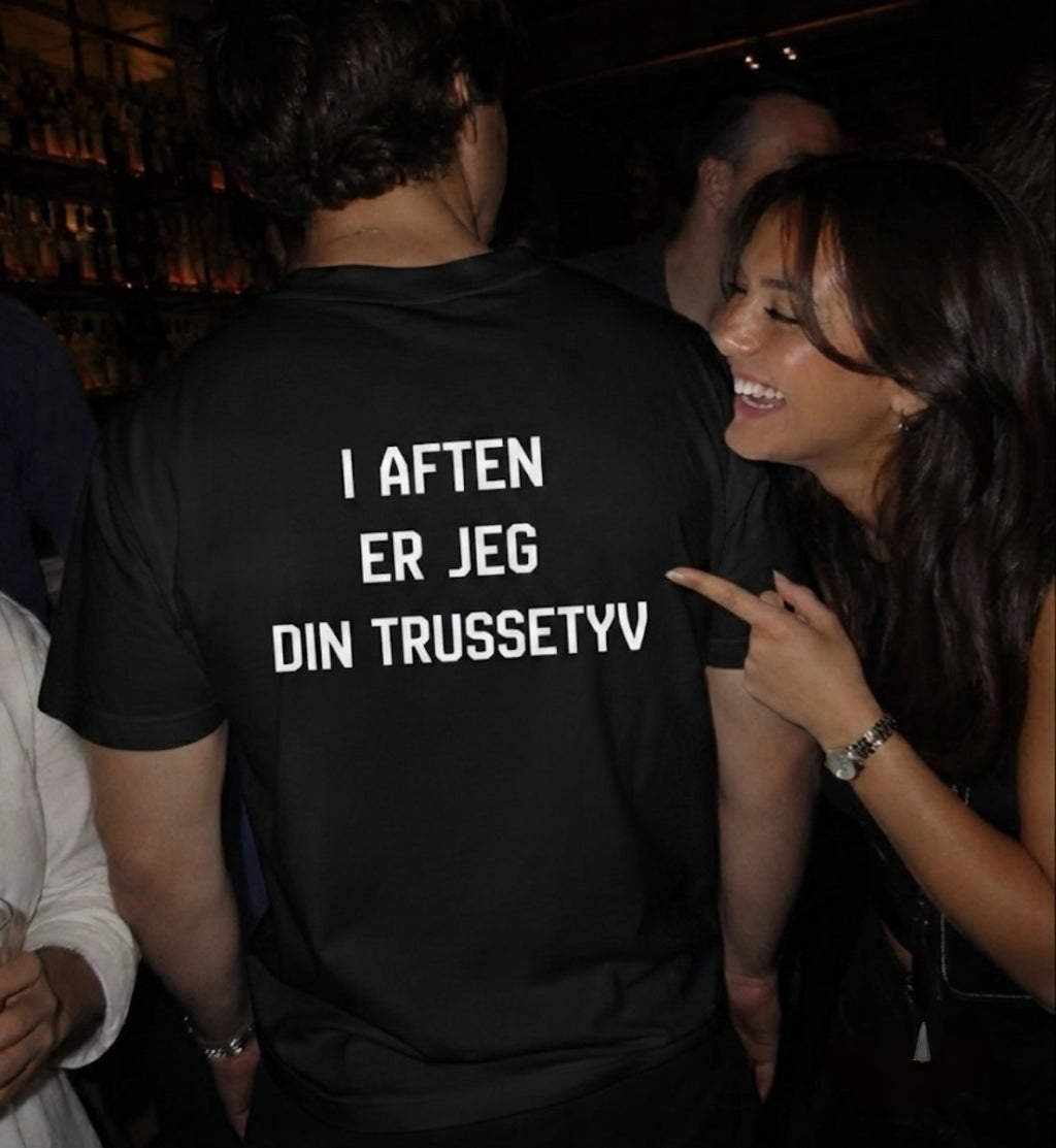 I aften er jeg din trussetyv tee
