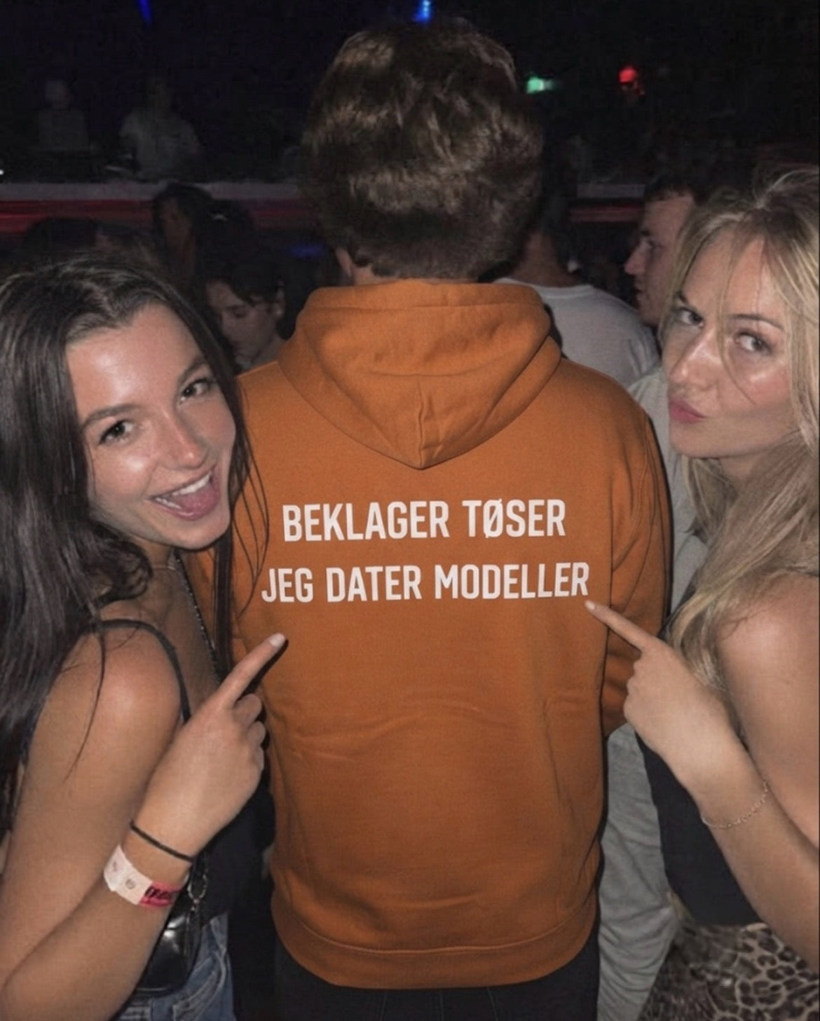 Beklager tøser jeg dater modeller Hoodie