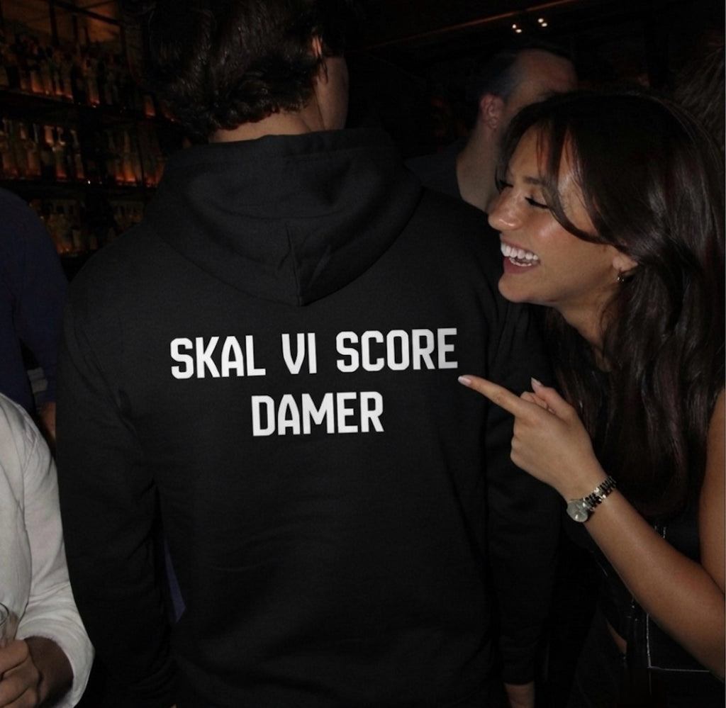 Skal vi score damer Hoodie