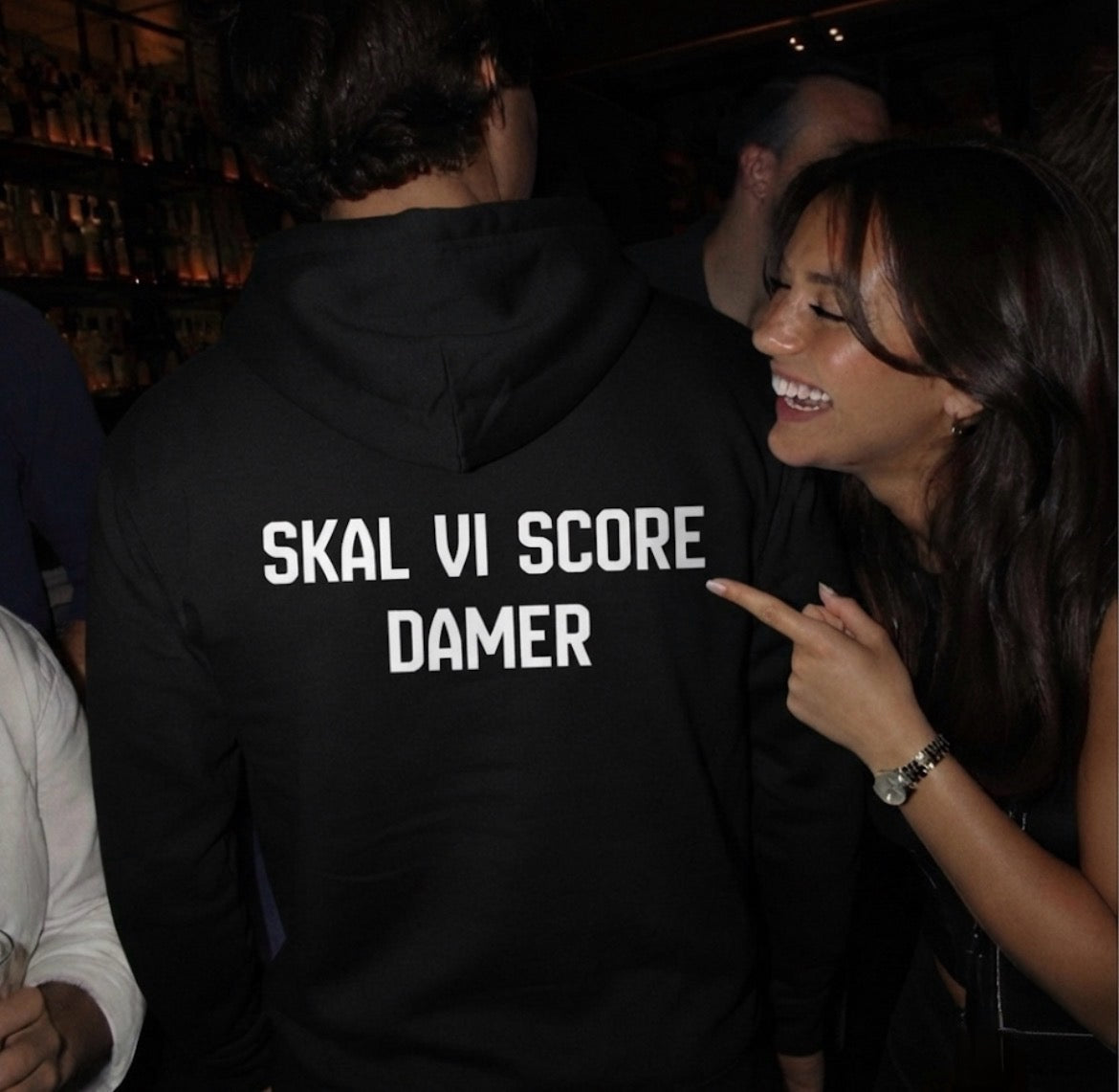 Skal vi score damer Hoodie