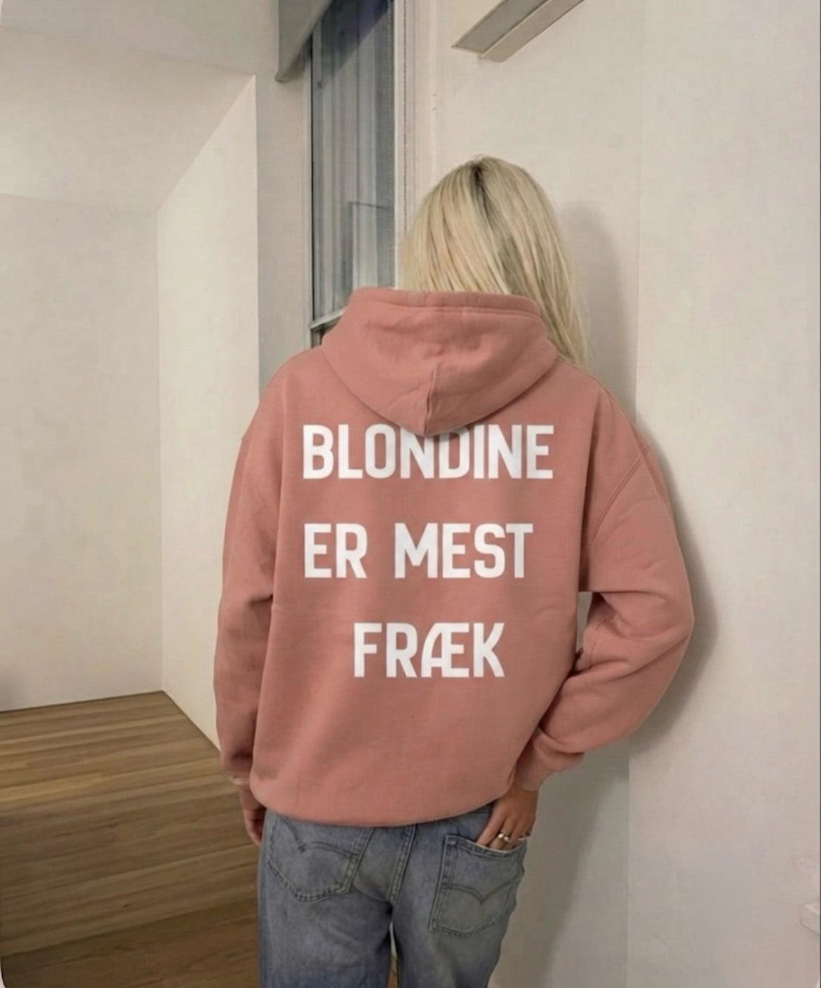 Blondine er mest fræk Hoodie