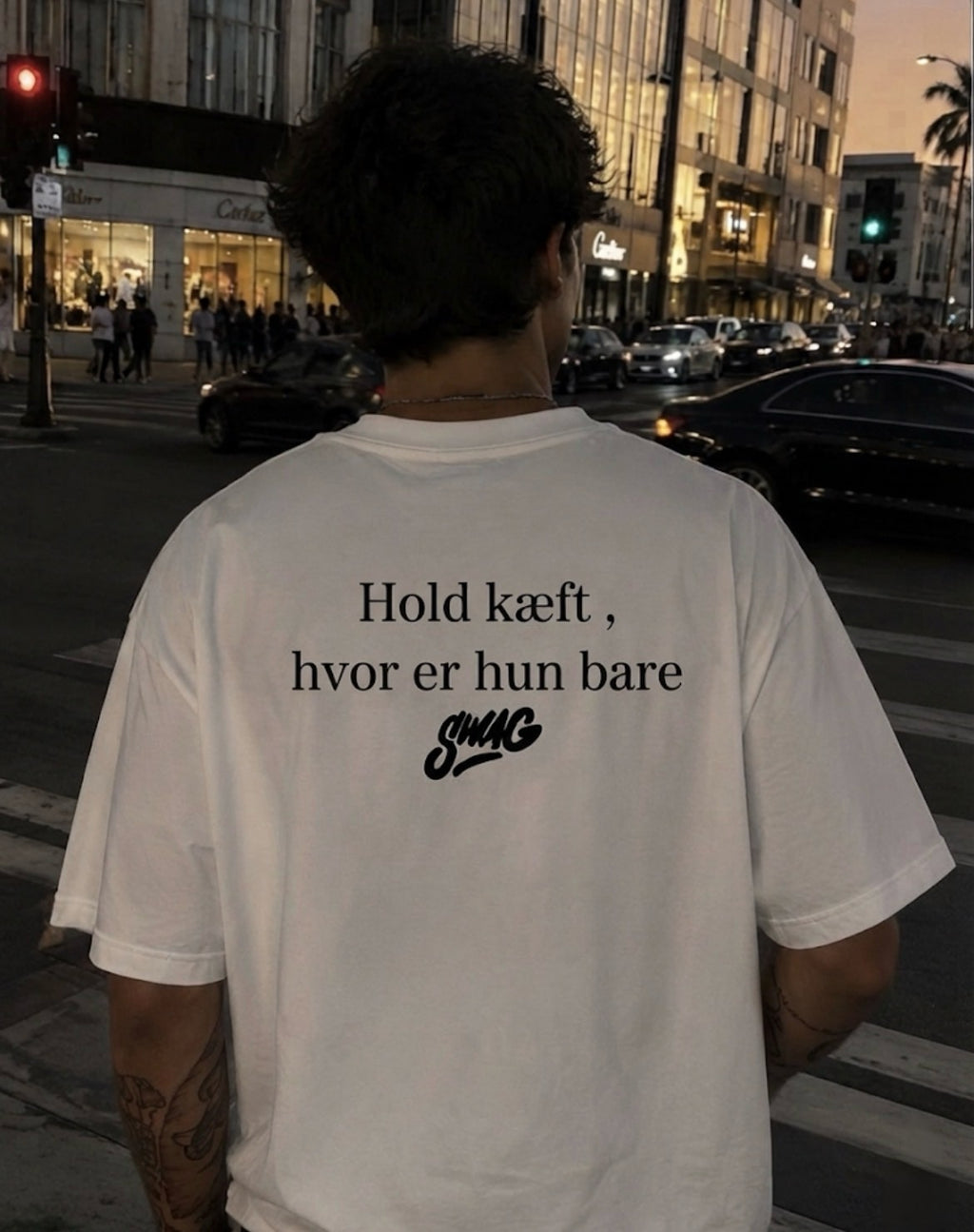 Hold kæft, hvor er hun bare SWAG
 tee